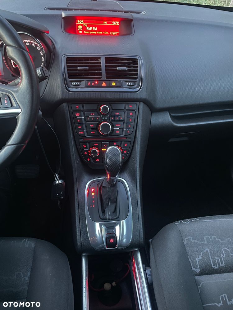 Opel Meriva - 8