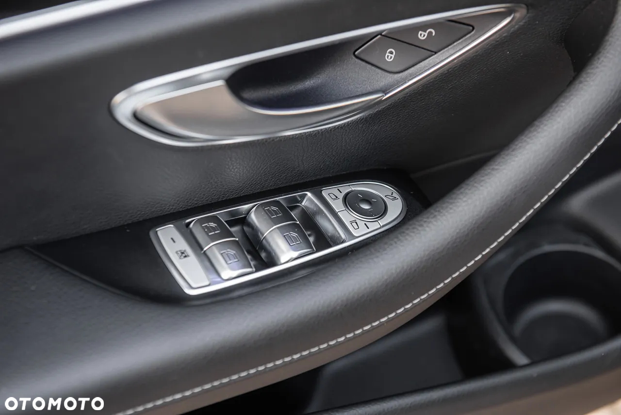 Mercedes-Benz Klasa E 200 d T 9G-TRONIC Avantgarde - 17