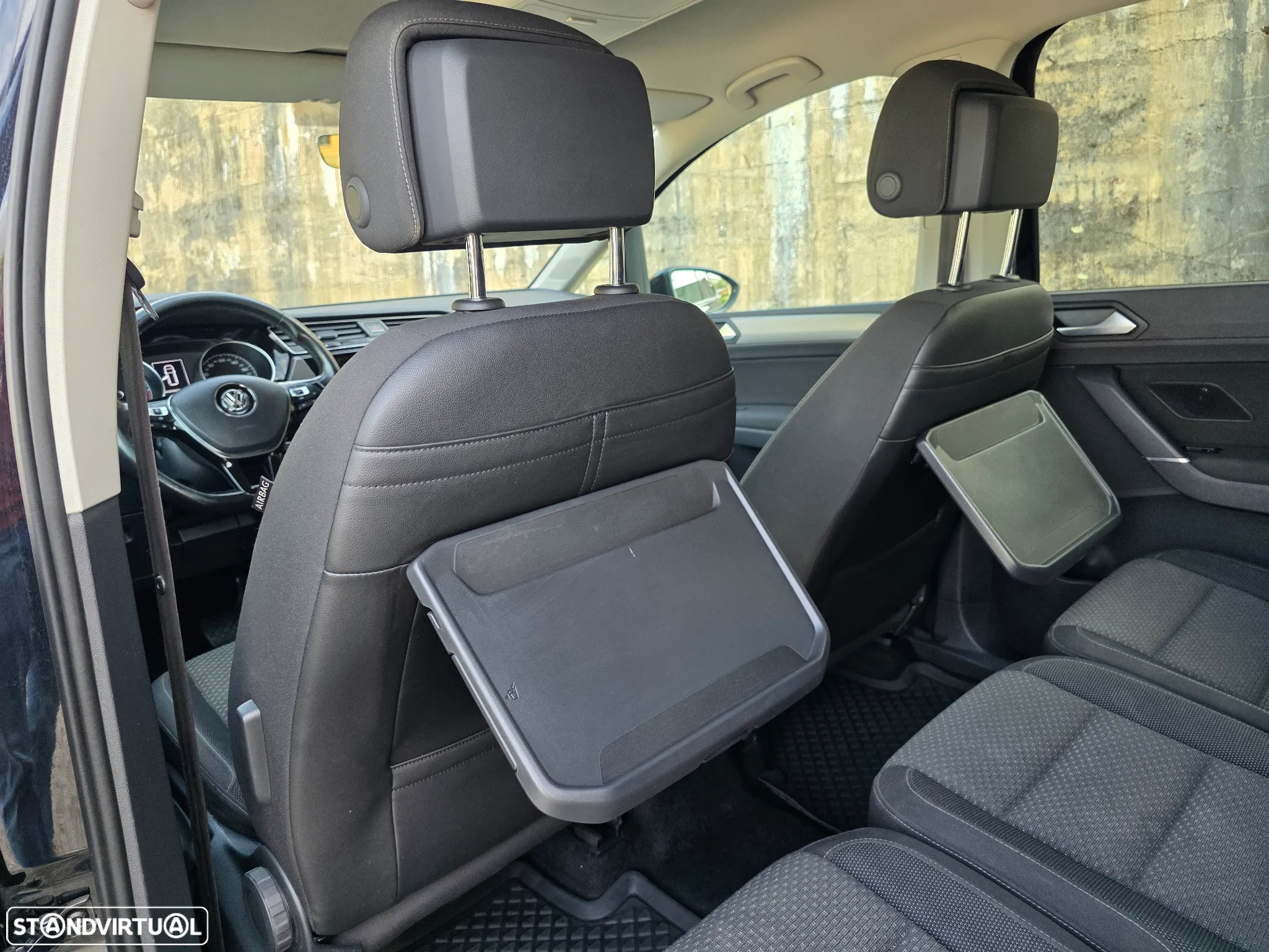 VW Touran 1.6 TDI Highline DSG - 13