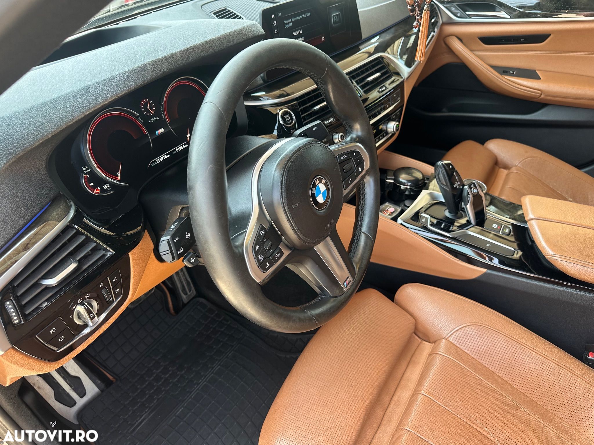 BMW Seria 5 520d xDrive AT - 1