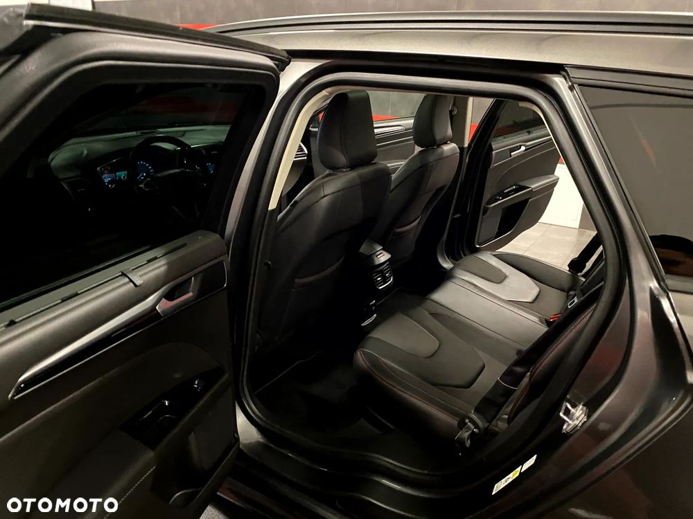 Ford Mondeo 2.0 EcoBoost ST-Line - 21