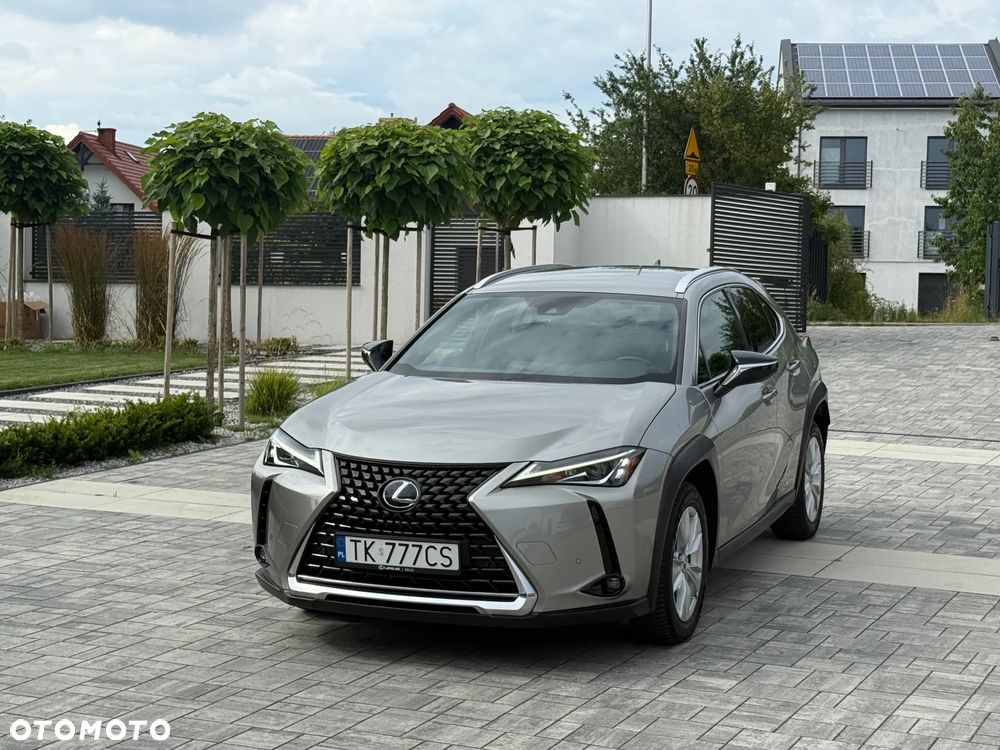 Lexus UX - 3