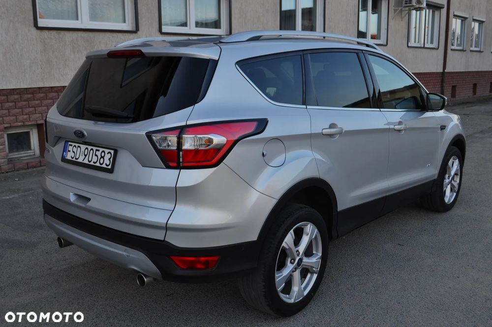 Ford Kuga 2.0 TDCi 4x4 Titanium - 6