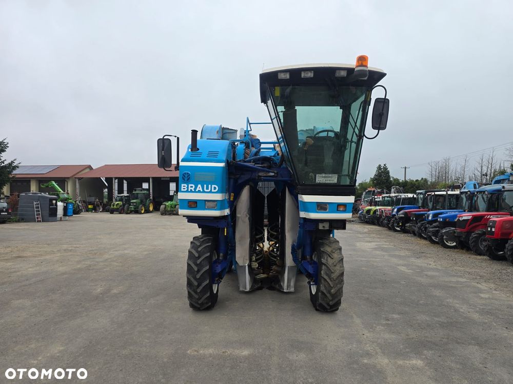 New Holland Braud 58 - 5