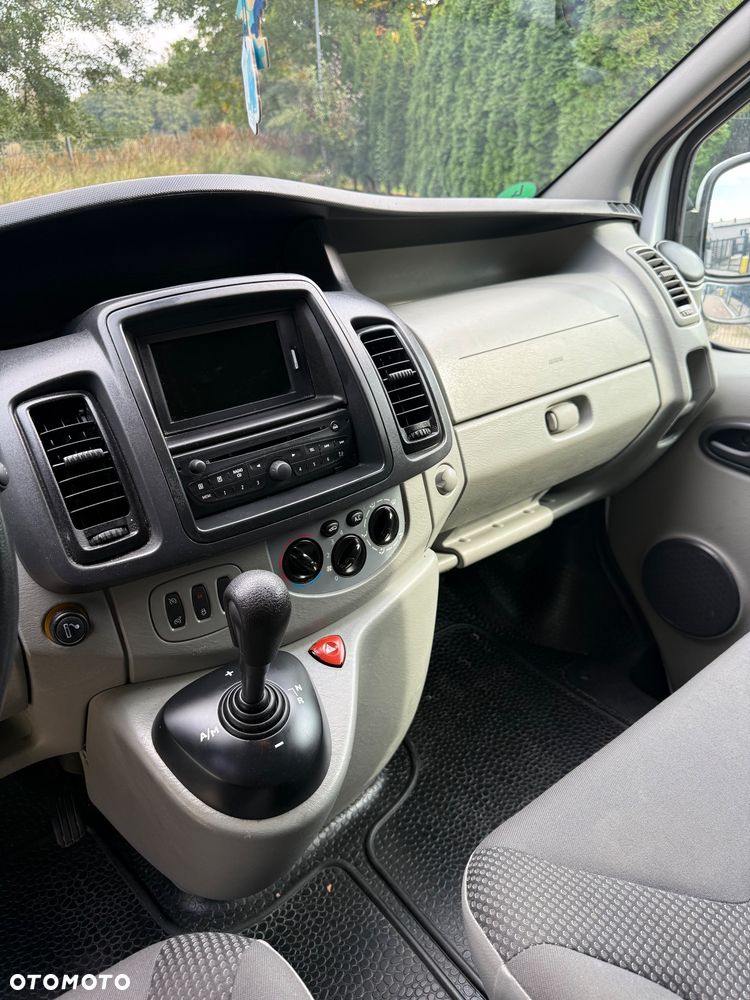 Opel Vivaro - 13