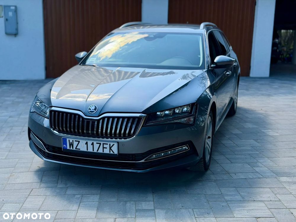 Skoda Superb 2.0 TDI SCR 4x4 Style DSG - 10