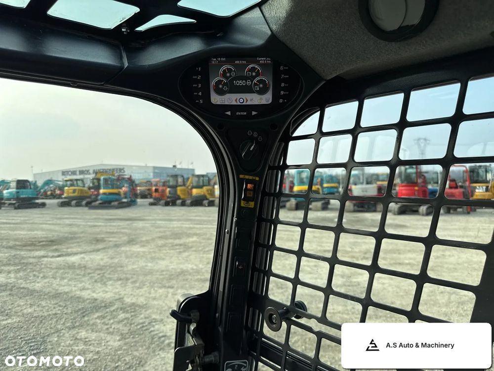 Bobcat T590 - 18