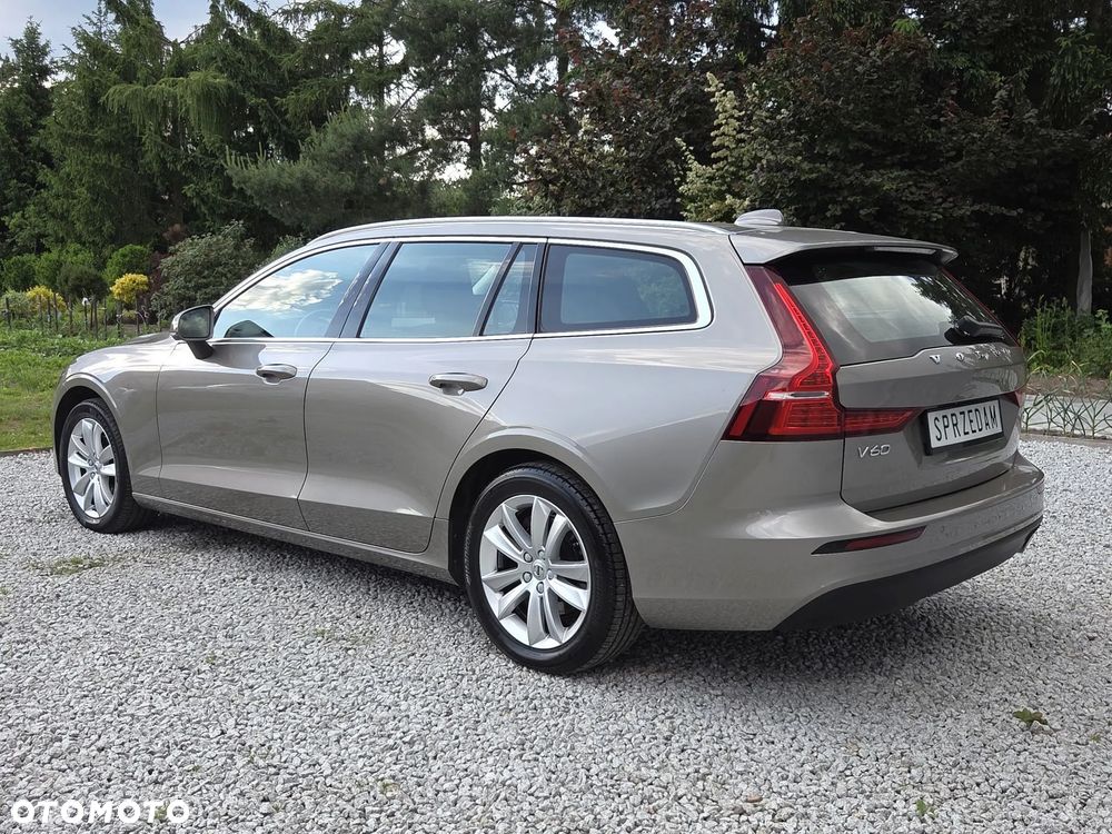 Volvo V60 D3 Momentum Pro - 21