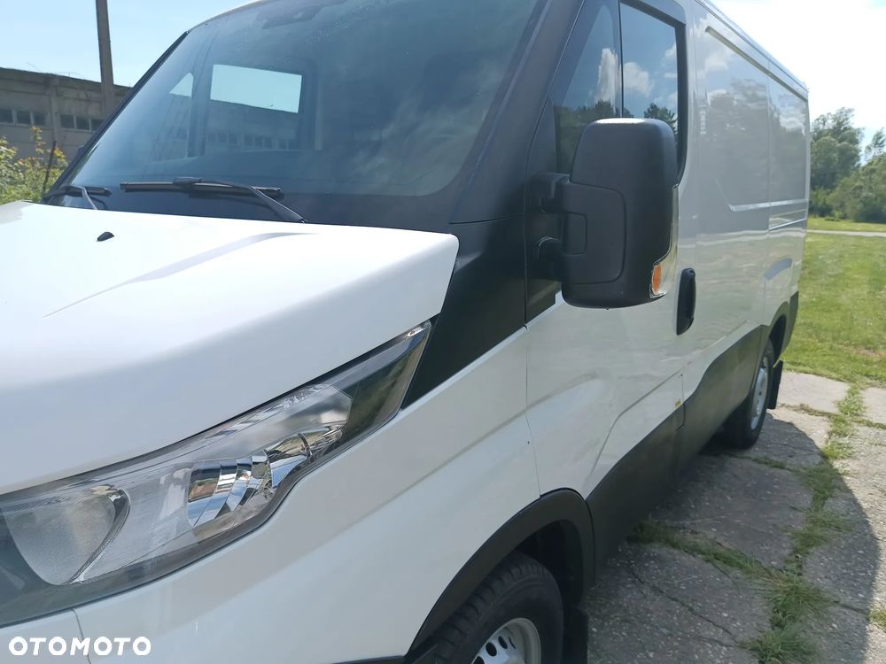 Iveco Daily L1H1 2.3 diesel 116 kM, automat 2019 rok EURO 6! WEBASTO, czujniki parkowania, sprowadzony ze Szwecji- NISKI ORGINALNY PRZEBIEG 146tyś. - 22