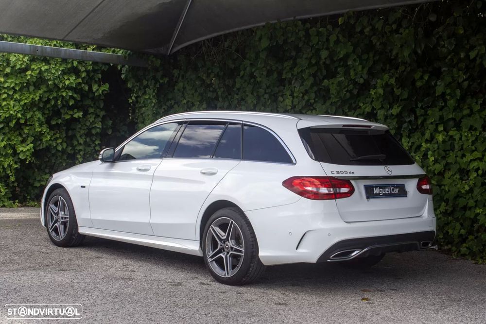 Mercedes-Benz C 300 de AMG Line - 11