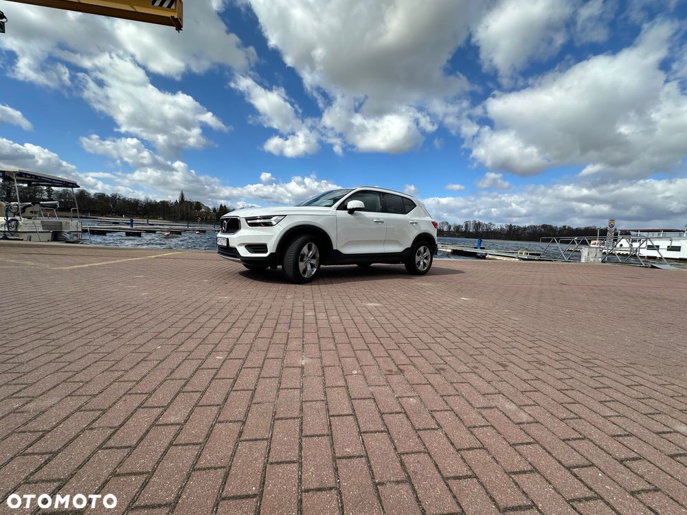 Volvo XC 40 T3 Momentum - 1