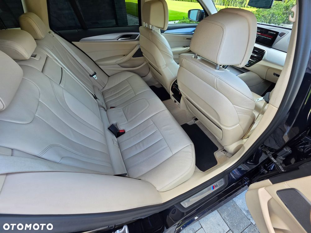 BMW Seria 5 520d xDrive M Sport sport - 31