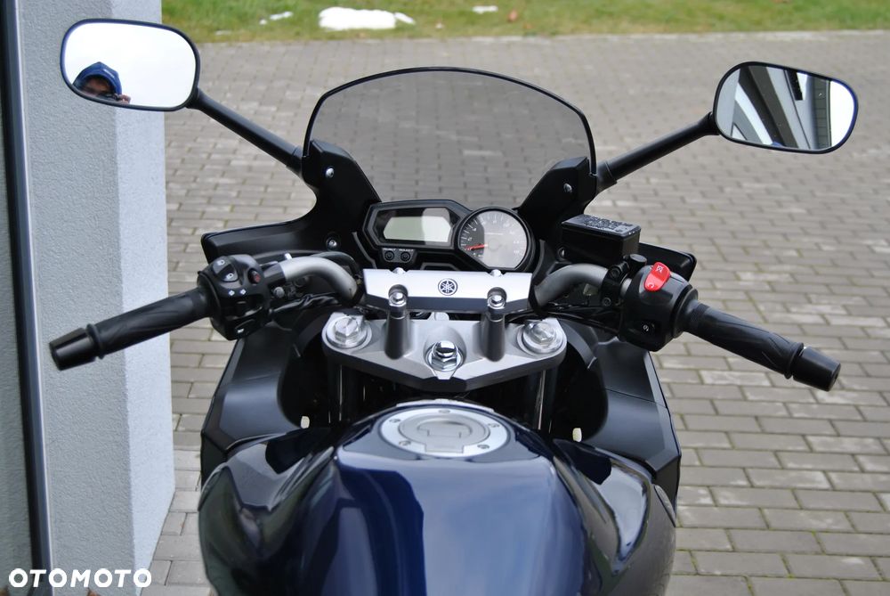 Yamaha FZ - 7