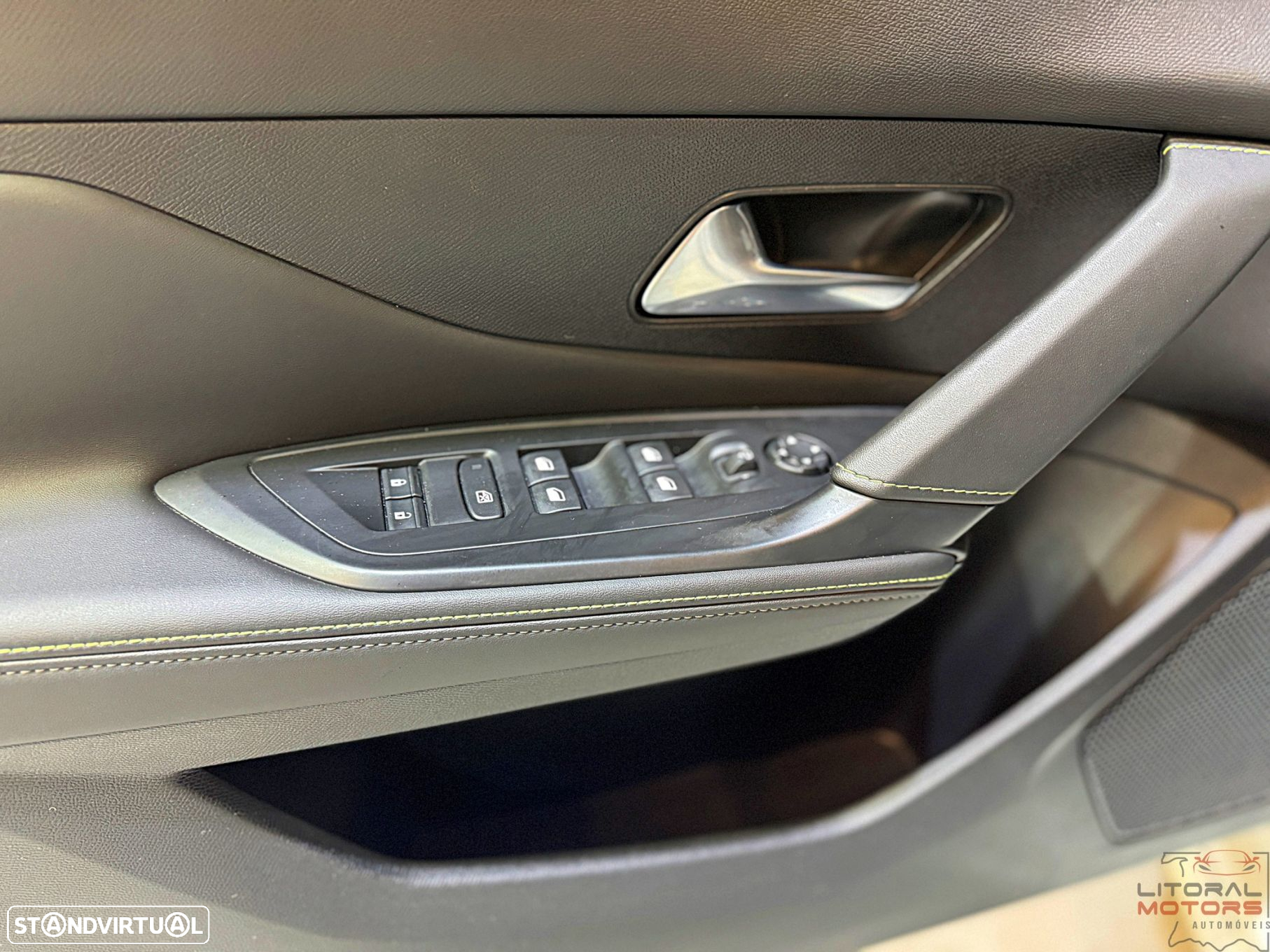 Peugeot 308 1.2 PureTech GT EAT8 - 17
