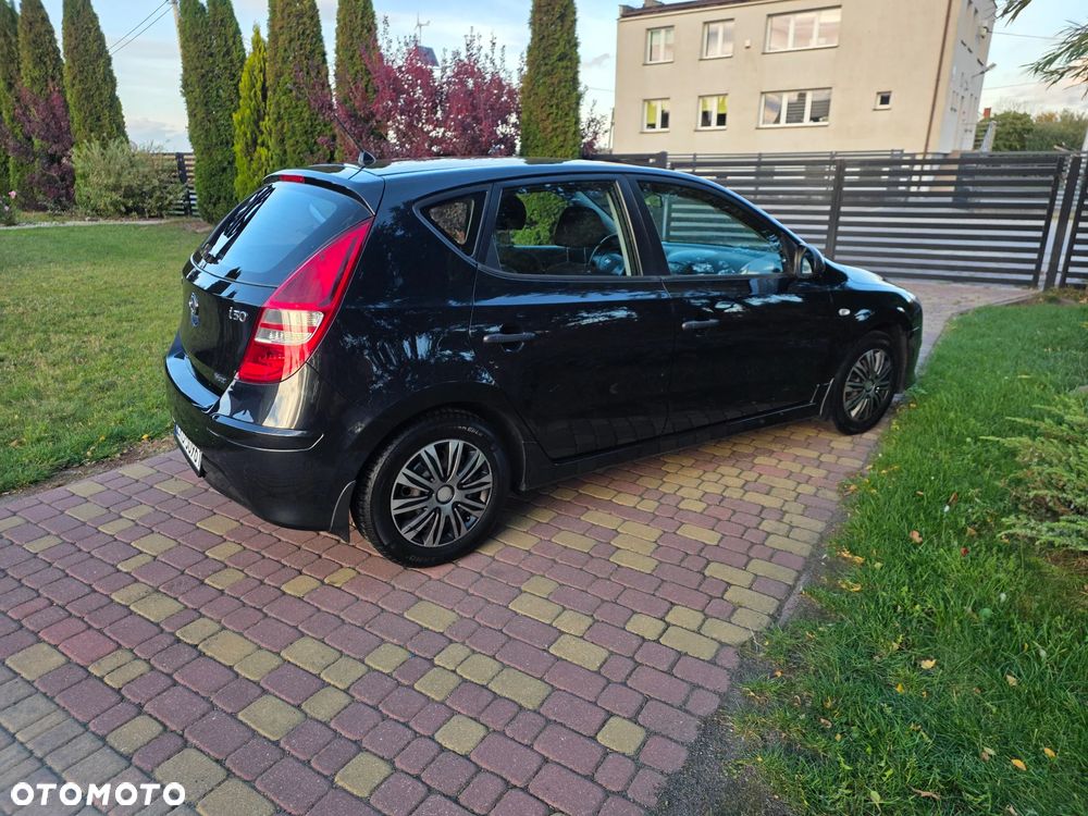 Hyundai i30 1.4 Base EU5 - 23