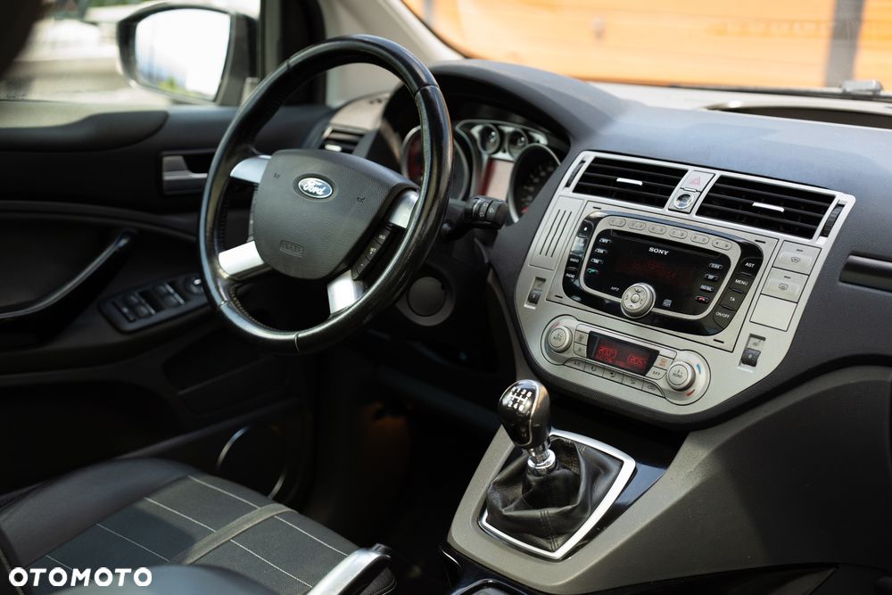 Ford Kuga 2.0 TDCi Titanium - 12