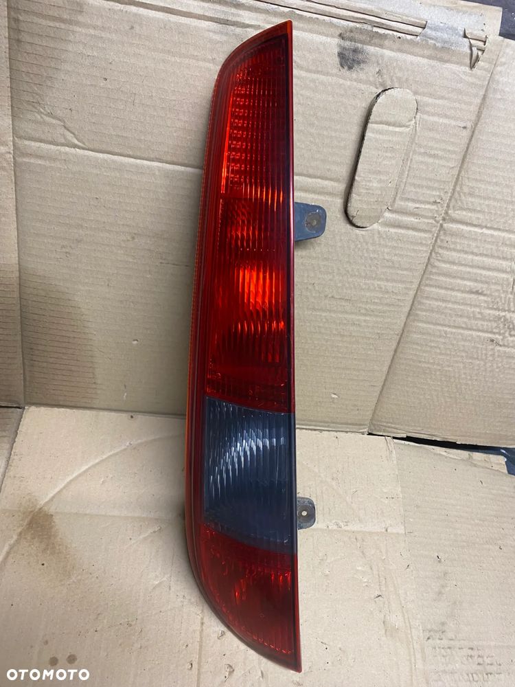 LAMPA TYLNA LEWA FORD FOCUS MK2 4M5113N004C - 1