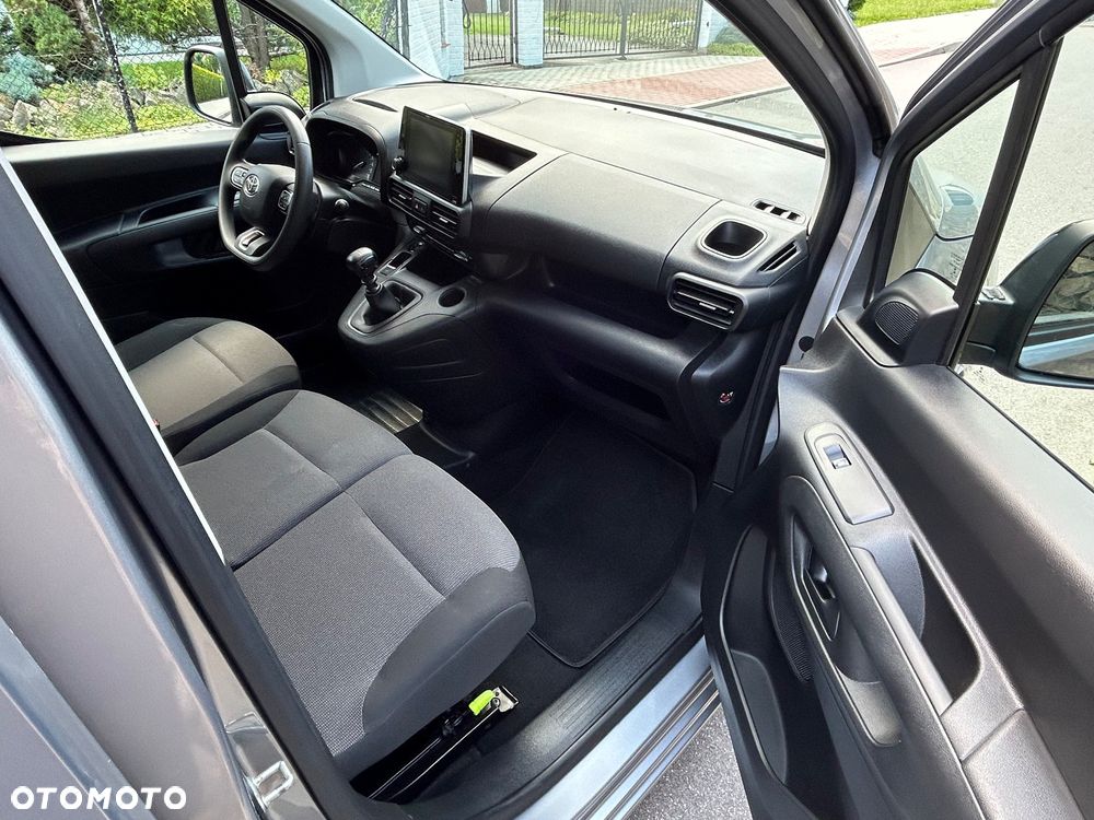 Toyota Proace City - 18