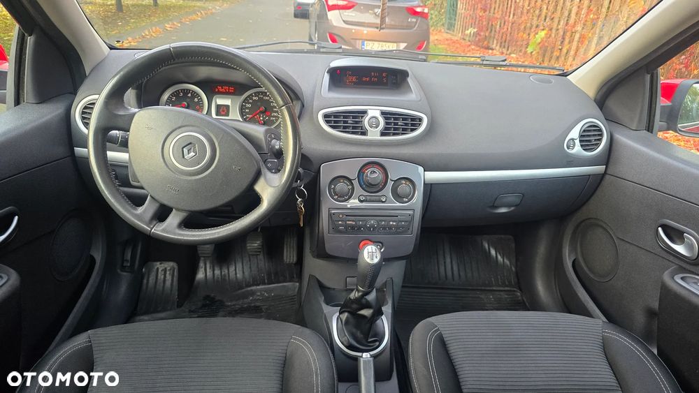 Renault Clio - 7