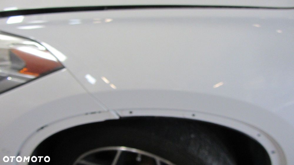 BMW X1 F48 BŁOTNIK PRZEDNI LEWY ALPINWEISS A300 PRZÓD LEWY BIAŁY W KOLOR - 4