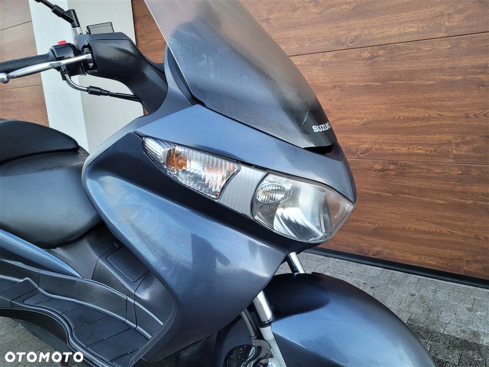 Suzuki Burgman - 21