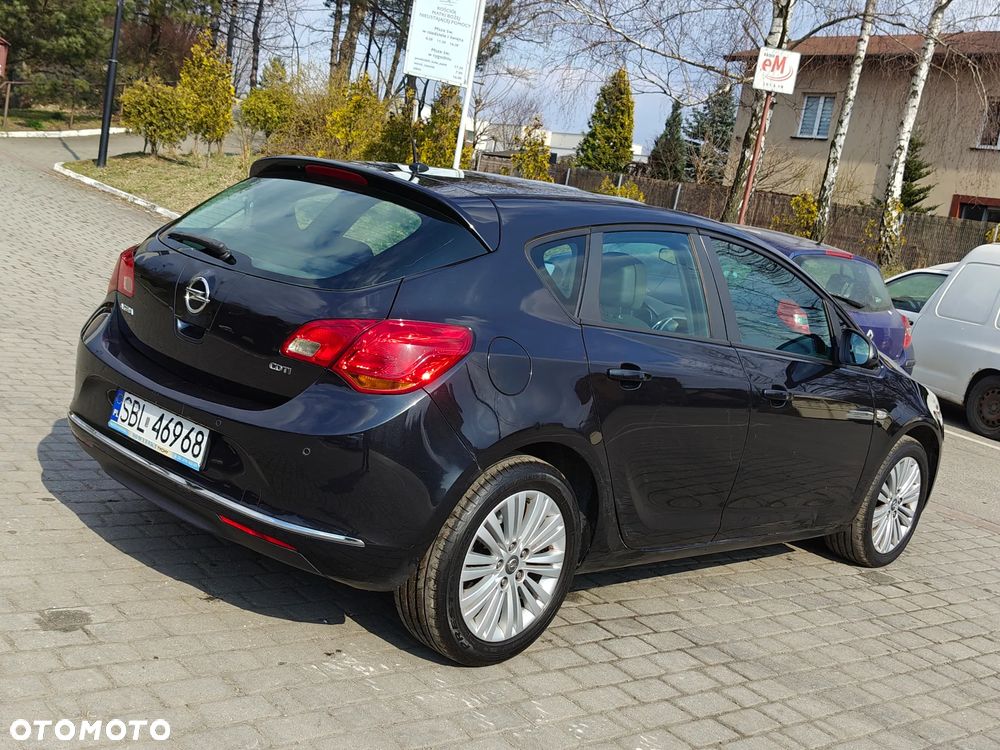 Opel Astra 1.7 CDTI DPF Cosmo - 10