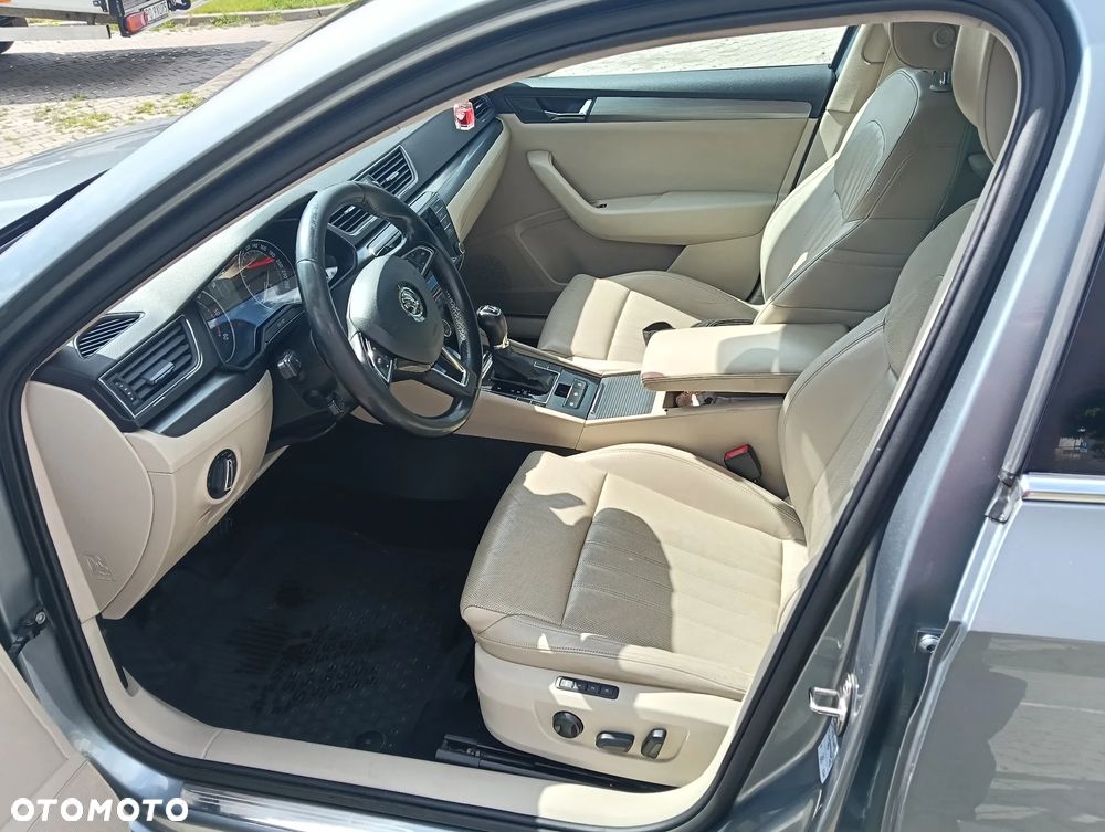 Skoda Superb 2.0 TDI 4x4 Ambition DSG - 6