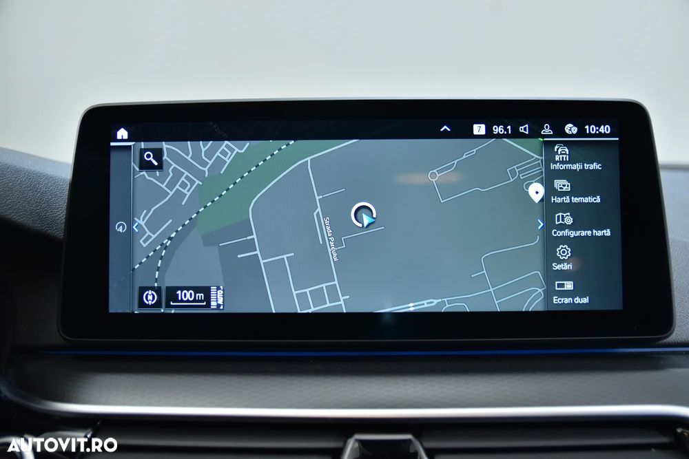 BMW Seria 5 530e xDrive Aut. - 23