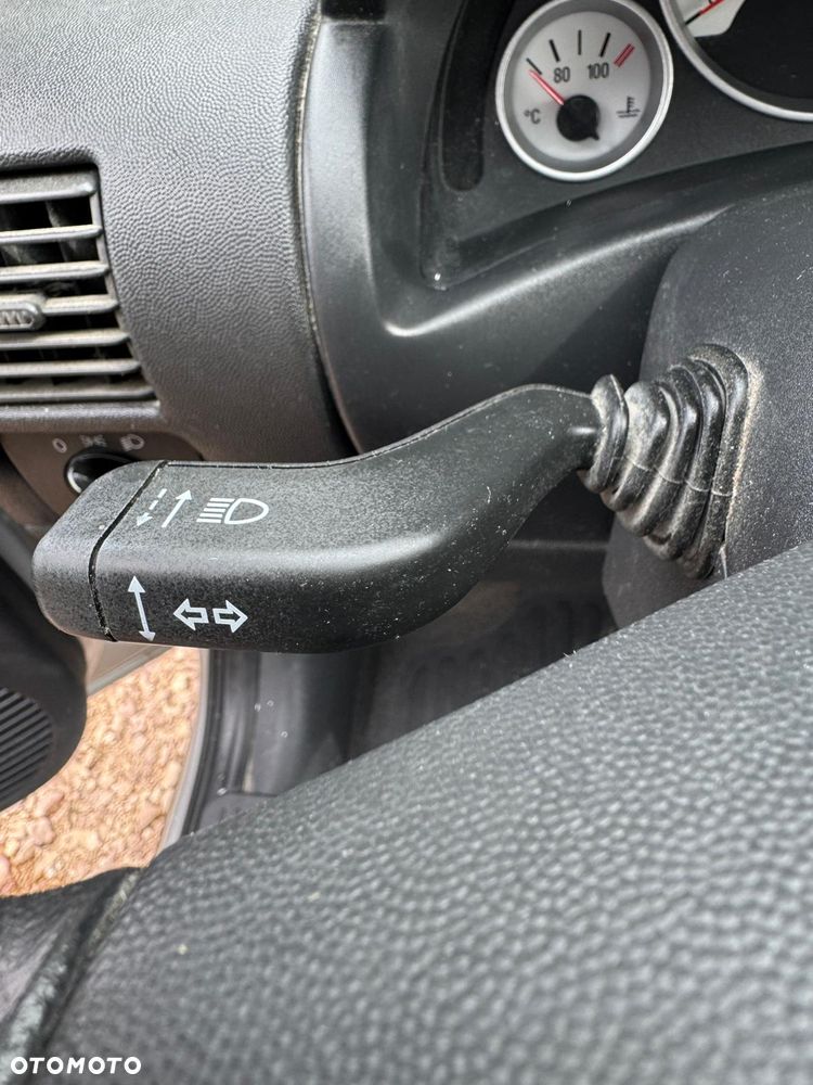 Opel Corsa - 18