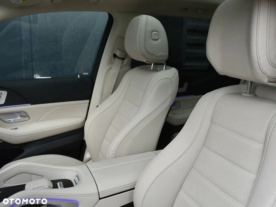 Mercedes-Benz GLS - 10