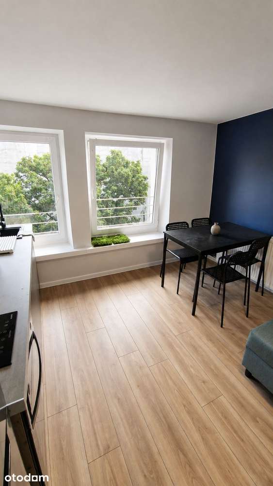 2 pokoje, 3. piętro | salon z aneksem | Rewolucji 40