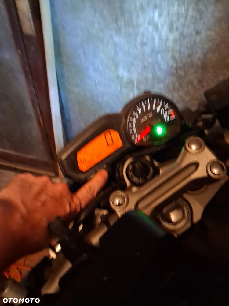 Yamaha FZ - 2