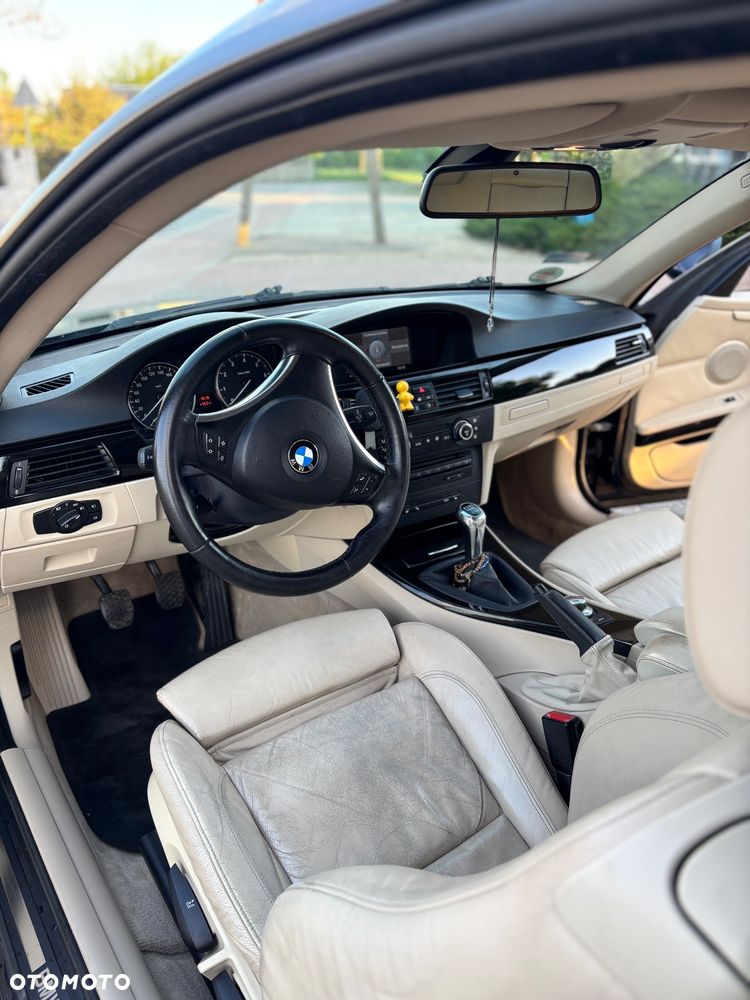 BMW Seria 3 320i - 6