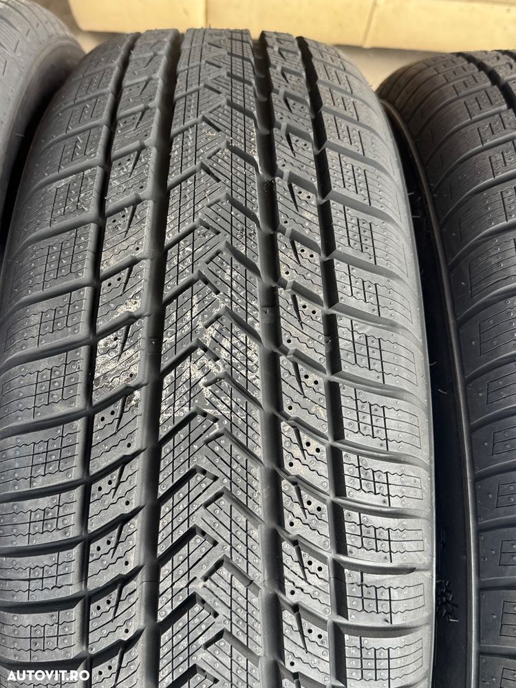 Vând 4 anvelope 215/60/18 Gripmax de iarnă noi - 3