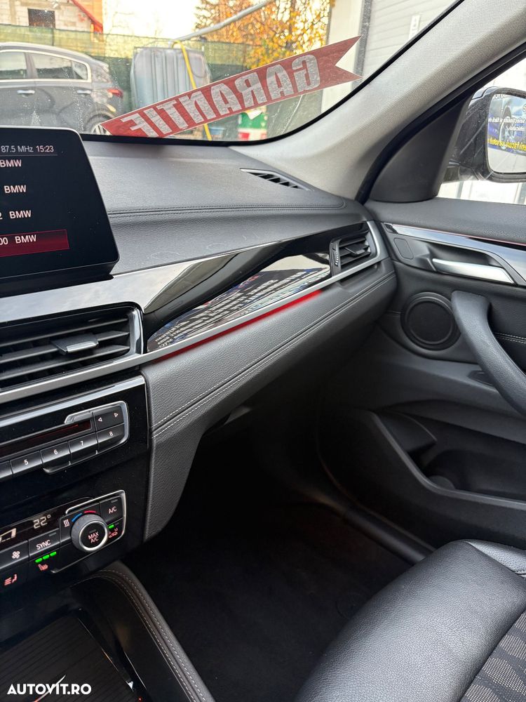 BMW X1 xDrive20i AT xLine - 39