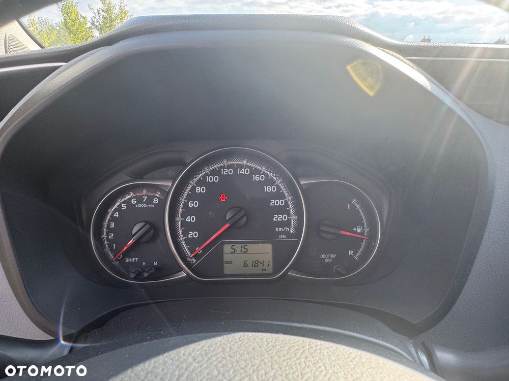 Toyota Yaris 1.0 Active EU6 - 8