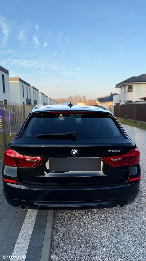 BMW Seria 5 518d - 14