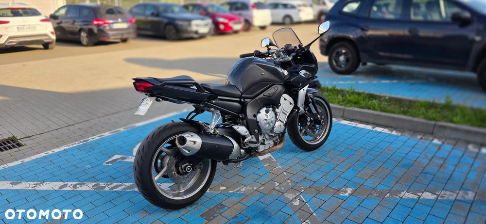 Yamaha FZ - 2