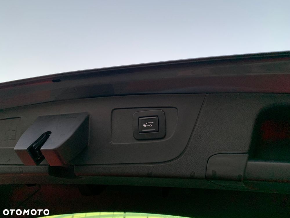 Opel Insignia 2.0 CDTI Elegance S&S - 12