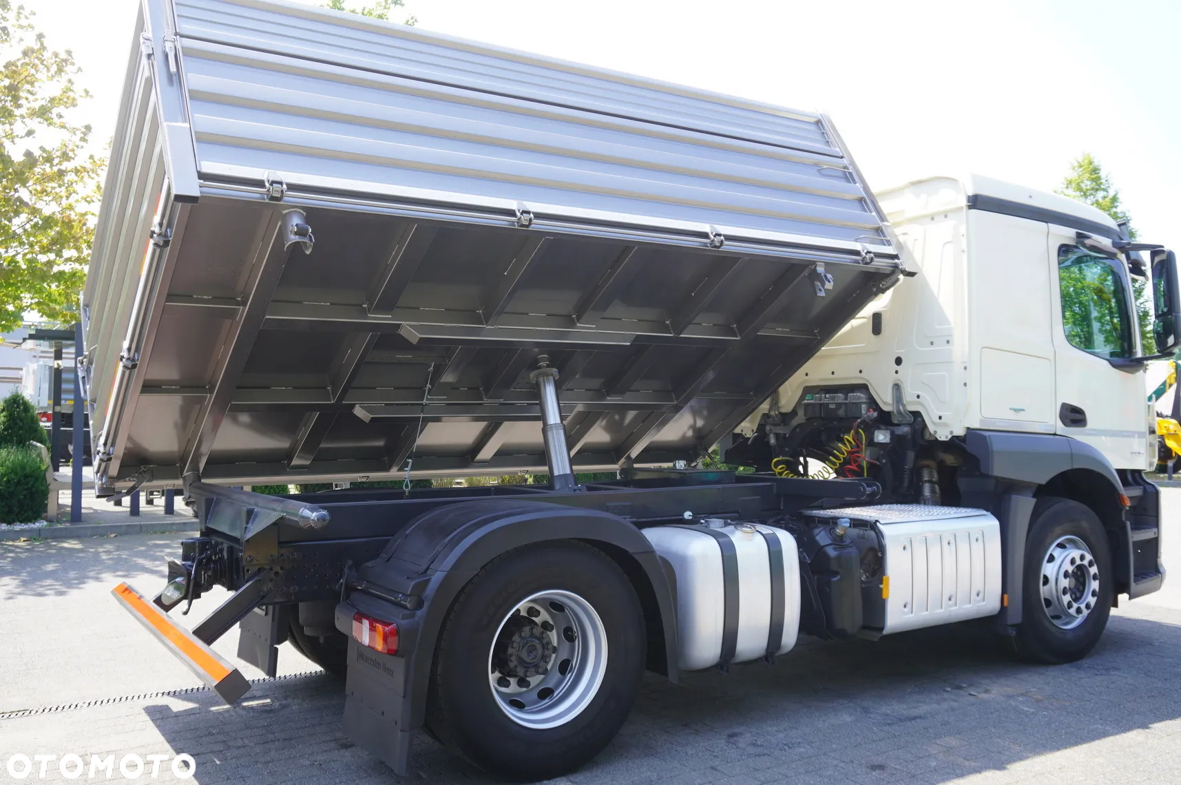 Mercedes-Benz Actros 1840 / NOWA Wywrotka 3-stronna 10 EPAL / Blokada mostu / Ład. 10 t - 11