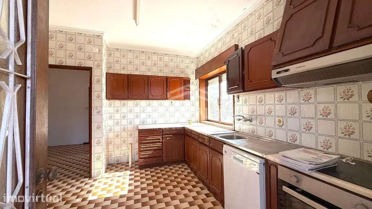 Andar moradia T1+1 c/lugar estacionamento, Bom Dia Carvalhos, Pedroso! - Grande imagem: 4/13