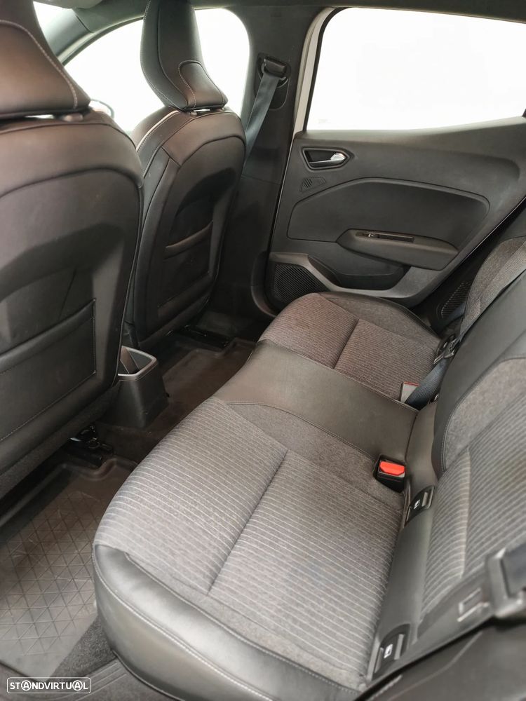 Renault Clio 1.6 E-Tech Intens - 23