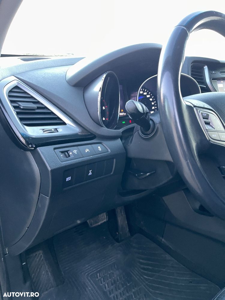 Hyundai Santa Fe - 32