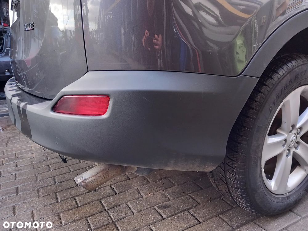 TOYOTA RAV4 IV ZDERZAK TYLNY TYŁ - 2