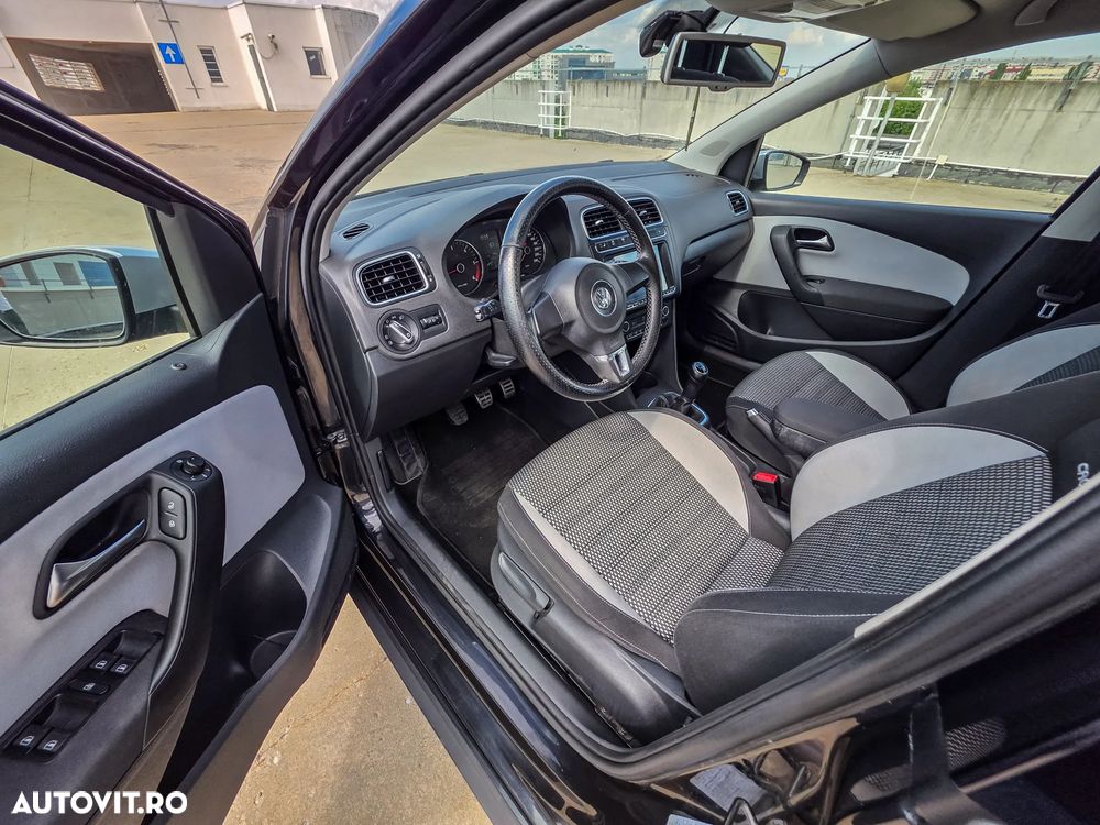 Volkswagen Polo 1.6 TDI Cross - 12