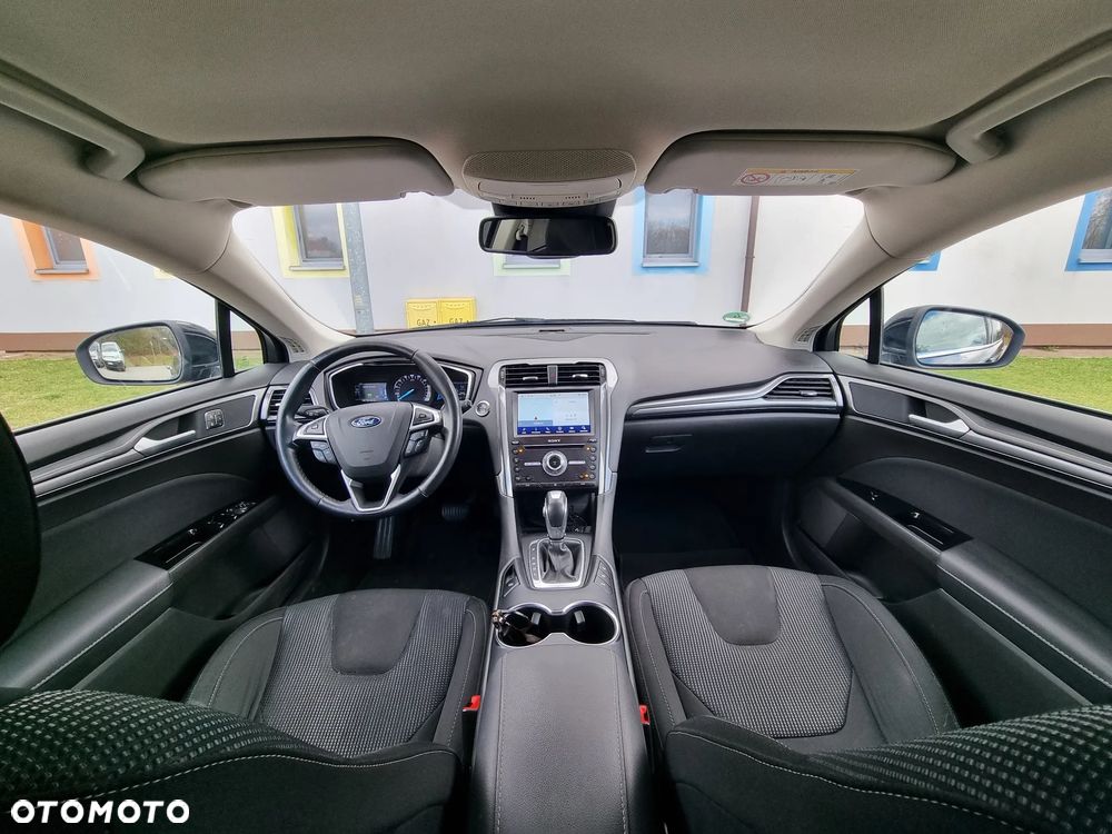 Ford Mondeo SW 2.0 Hybrid Titanium - 8