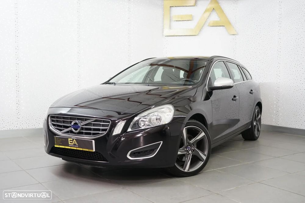 Volvo V60 1.6 D2 Momentum Eco - 3