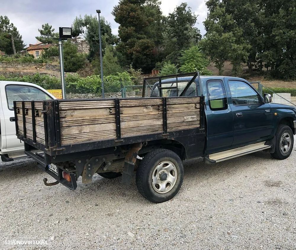 Toyota Hilux 2.4 TD LN110LT XCab - 3