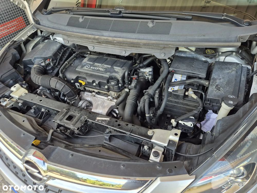 Opel Zafira Tourer 1.4 Turbo Business Innovation - 41