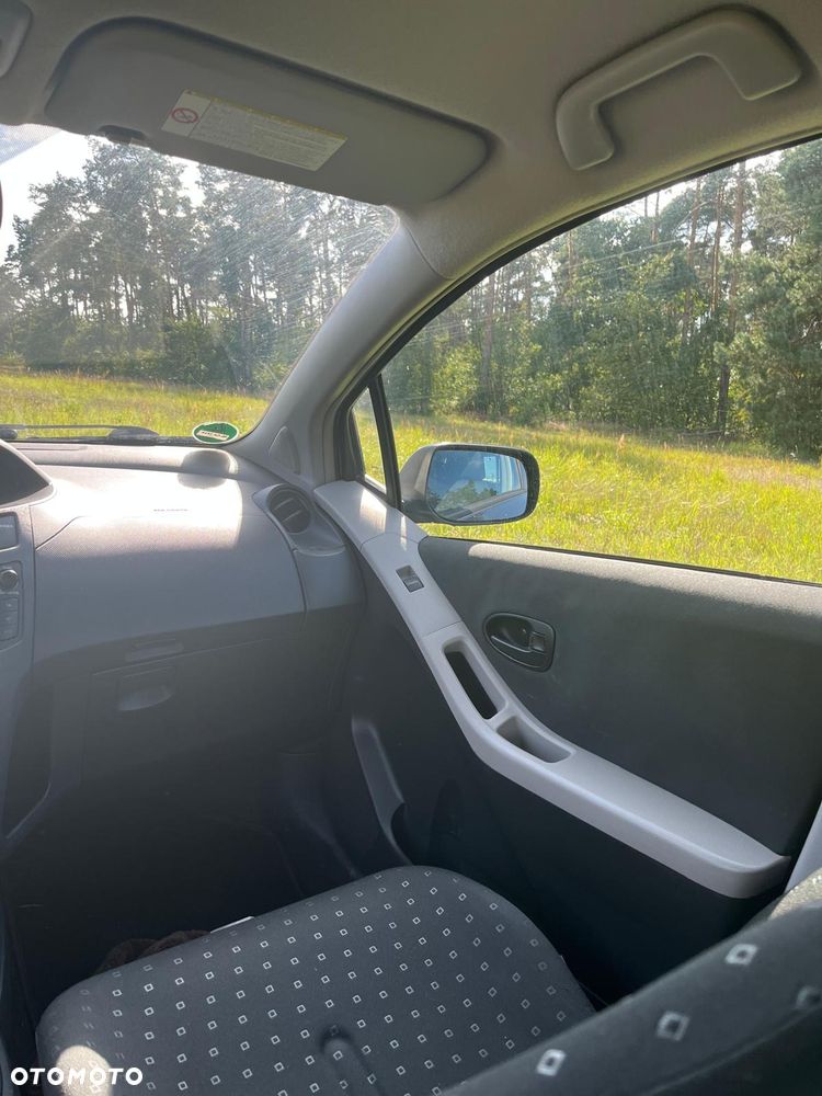 Toyota Yaris 1.3 VVT-i Cool - 8